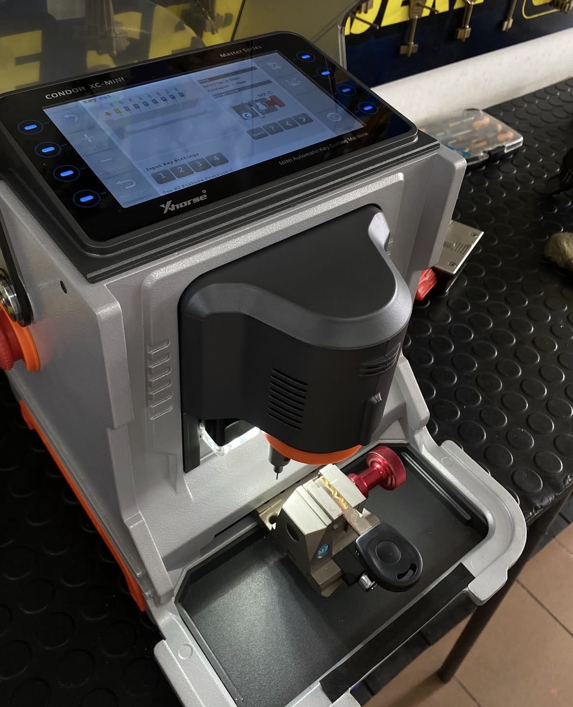 Car key cutting machine used for replacement keys in Adelaide